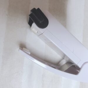 ヒートシーラーの安全カバーを開けた写真