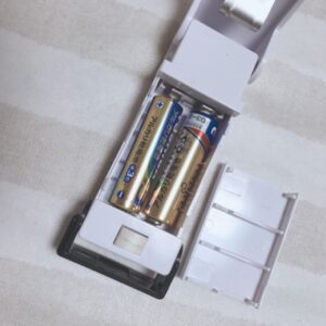 電池をヒートシーラーに入れた写真